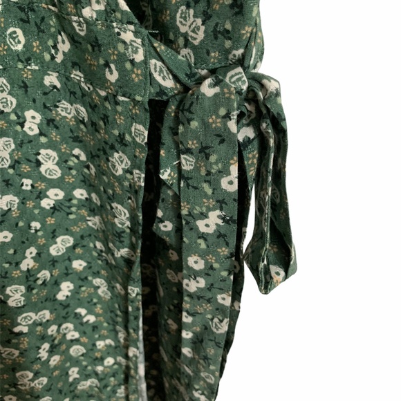 Trendy Green Dress with Flowers - Picture 10 of 13